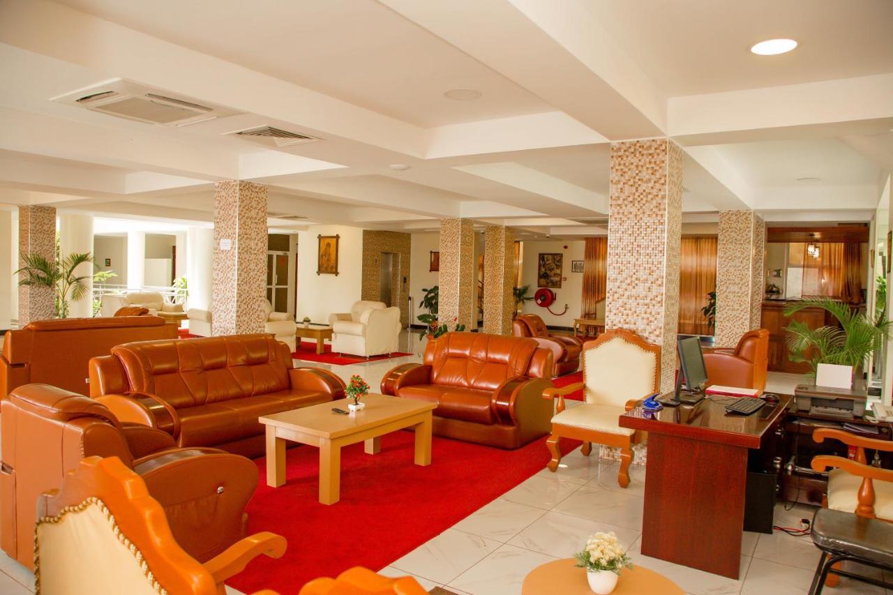 A1 Hotel And Resort Аруша Экстерьер фото