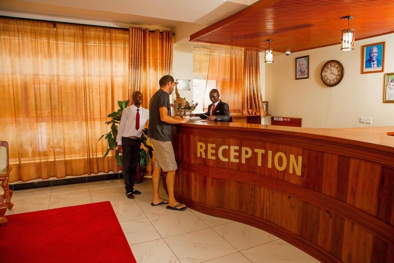 A1 Hotel And Resort Аруша Экстерьер фото